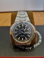 VINTAGE WATCH OMEGA GENEVE DYNAMIC AUTOMATIC RACING TRACK DIAL DATE SWISS MADE