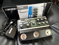 Boss RE-202 Space Echo Nagelneu und unbenutzt,