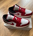 Nike Air Jordan 1 LOW Größe 44 Rot/Schwarz/Weiß