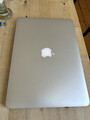 Apple MacBook Air 13.3 Zoll (128GB SSD, Intel Core i5, 8GB RAM)