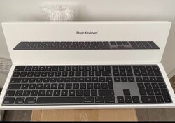 Apple Magic Keyboard mit Ziffernblock, Space Gray (ohne Touch ID)
