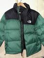 The North Face 1996 Retro Nuptse Jacke 700 grün - Größe: M [BRANDNEU!]✅
