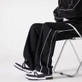 Stylische und praktische für Herren Cargohose aus Baumwolle mit Seitentaschen