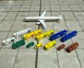 für Herpa Wings 1:500 12x LKW 6 Farben Cargo Trucks / Airport Accessoires Trucks