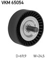 SKF VKM 65054 Umlenk-/Führungsrolle, Keilrippenriemen für CHRYSLER CITROËN Rieme