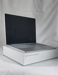 ** Touchscreen ** Microsoft Surface Core i5-11357 8GB Ram 256GB SSD