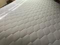 Amazon Basics Matratzentopper Komfortschaum 160 x 200 x 6 cm, waschbar