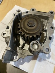 PSA Wasserpumpe + Spannrollen 9684319880 für CITROËN DS FORD FORD PEUGEOT Boxer