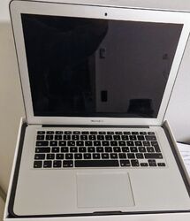 Apple MacBook Air 13,3 Zoll (128GB SSD, Intel Core i5 5. Gen., 2,90GHz, 8GB RAM)
