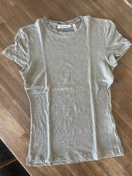 WEEKDAY kuschelweiches T-Shirt Gr. XS washed grey TOP