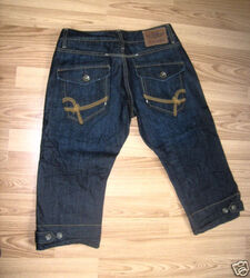 NEU Truth or Dare Jeans Shorts Kurze Hose CARO W 28