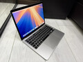 Apple MacBook Pro Retina 13,3“ 2020 - 256GB SSD 16GB Ram 1,4 GHz Core i5 - Silber