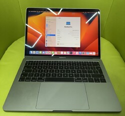 Apple MacBook Pro 13" 256GB Intel Core i5 2,70GHz 8GB Laptop Grau *LESEN!*