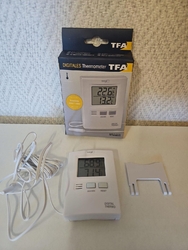 TFA Dostmann 30.1012 Digitales Innen-Aussen-Thermometer