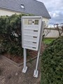 RENZ Briefkasten freistehend mit Standfüßen für 4 Famillien, weiß, gebraucht,