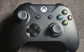Originaler Microsoft XBOX One Wireless Controller Mod. 1708 schwarz teildefekt