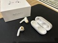 Apple AirPods Pro 2. Generation mit MagSafe Kabellosem Ladecase - Weiß