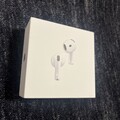Leerverpackung Apple AirPods 4 mit active Noise Cancellation 