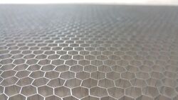 CO2 Laser Aluminium Wabenplatte 400x400mm 6,5mm Waben / Wabengitter / Honeycomb 