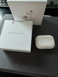 Apple AirPods Pro (2. Generation, 2024) – MagSafe Ladecase (USB-C) – Neuwertig