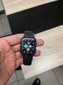 Apple Watch Serie 4 44mm Aluminiumgehäuse in Space Grau mit Sportarmband