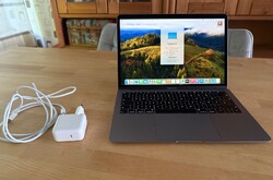 Apple MacBook Air 13 Zoll 128GB SSD Intel Core i5 8. Gen 3,60GHz 8GB RAM 