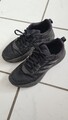 Adidas Bounce Sneaker komplett schwarz Gr. 42,5