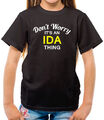Mach dir keine Sorgen, es ist eine IDA-Sache! - Kinder T-Shirt - Nachname individueller Name Familie