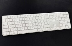 Top! Original Apple Magic Keyboard mit Touch ID und Ziffernblock (DE) Weiß USB-C