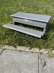 Futterautomat Geflügel Futtertrog mit Trittbrett Enten Futtersilo Futterspender