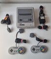 SNES Super Nintendo  ONE - CHIP / 1 - Chip Konsole mit Kabeln und 2 Controller