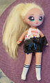 Mode-Puppe LOL Surprise OMG Highlight Haar blond  ca- 28 cm Lackrock und Top