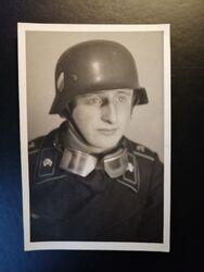 WW2 German Panzerfahrer Panzer Recon Helmet & Goggles Photo. Original.