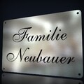EDELSTAHL HAUSNUMMER TÜRSCHILD NAMENSSCHILD MIT LASERGRAVUR NACH WUNSCH