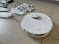ECOVACS DEEBOT T10 PLUS Saug- und Wischroboter - Weiß mit extrem viel Zubehör