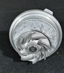 *NEU+ Original Opel Wasserpumpe für Opel Kadett E und Ascona C 1,6 und 1,8 