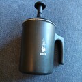 Bialetti Herdplatte Kaffee Milch Aufschäumer Kanne 3 Tassen Abschäumer Tuttocrema 500ml Schwarz