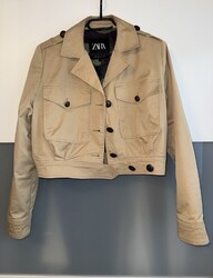 Zara kurzer Trenchcoat cropped Blazer Übergangsjacke M/38 Beige Hellbraun Basic