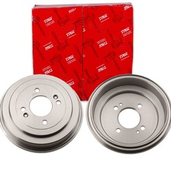 2X TRW BREMSTROMMELN HINTEN PASSEND FÜR HYUNDAI ACCENT I10 I20 KIA RIO
