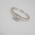EXKLUSIVER BRILLANTRING IN 585/WEIßGOLD BRILLANT ca.0,15ct H/SI RW:54