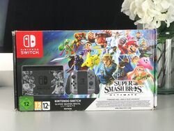 NINTENDO SWITCH Limited SUPER SMASH BROS. Edition Konsole mit Verpackung