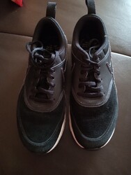nike damen sneaker 38 Farbe Schwarz/Grau