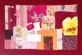 Stoffreste DIY Kit Kawandi Kantha Quilt slow stitching Kaffe Fassett Rosa Rot