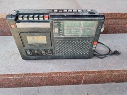 * Kassetten Recorder R4100 RFT VEB Stern Radio DDR  - Weltempfänger - 104 Mhz *