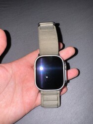 Apple Watch Ultra 2 49mm Titangehäuse mit Alpine Loop - Oliv, Groß (GPS +...