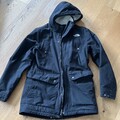 The North Face Katavi HERREN Jacke M Schwarz Parka Sherpa Innenfutter mit Kapuze