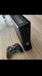 Xbox 360 Slim Mit Controller Und Allen Kabeln Und Black Ops 2