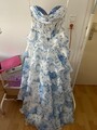 Blau Weiß Blume A-Linie Herzausschnitt Gestuftes Langes Ballkleid mit Schlitz