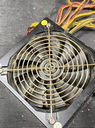 Energon EPS-750W Gaming-Netzteil - Gebraucht, Gebrauchsspuren