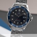 Omega Seamaster "Red" Professional Diver 300M Edelstahl Herrenuhr Ref 2221.80.00